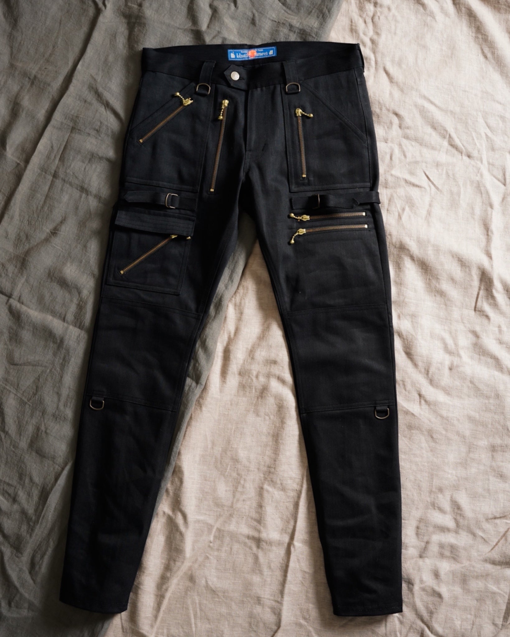 blackmeans-BACK ZIP STRETCH DENIM TAPERED PANTS with MULTI POCKET