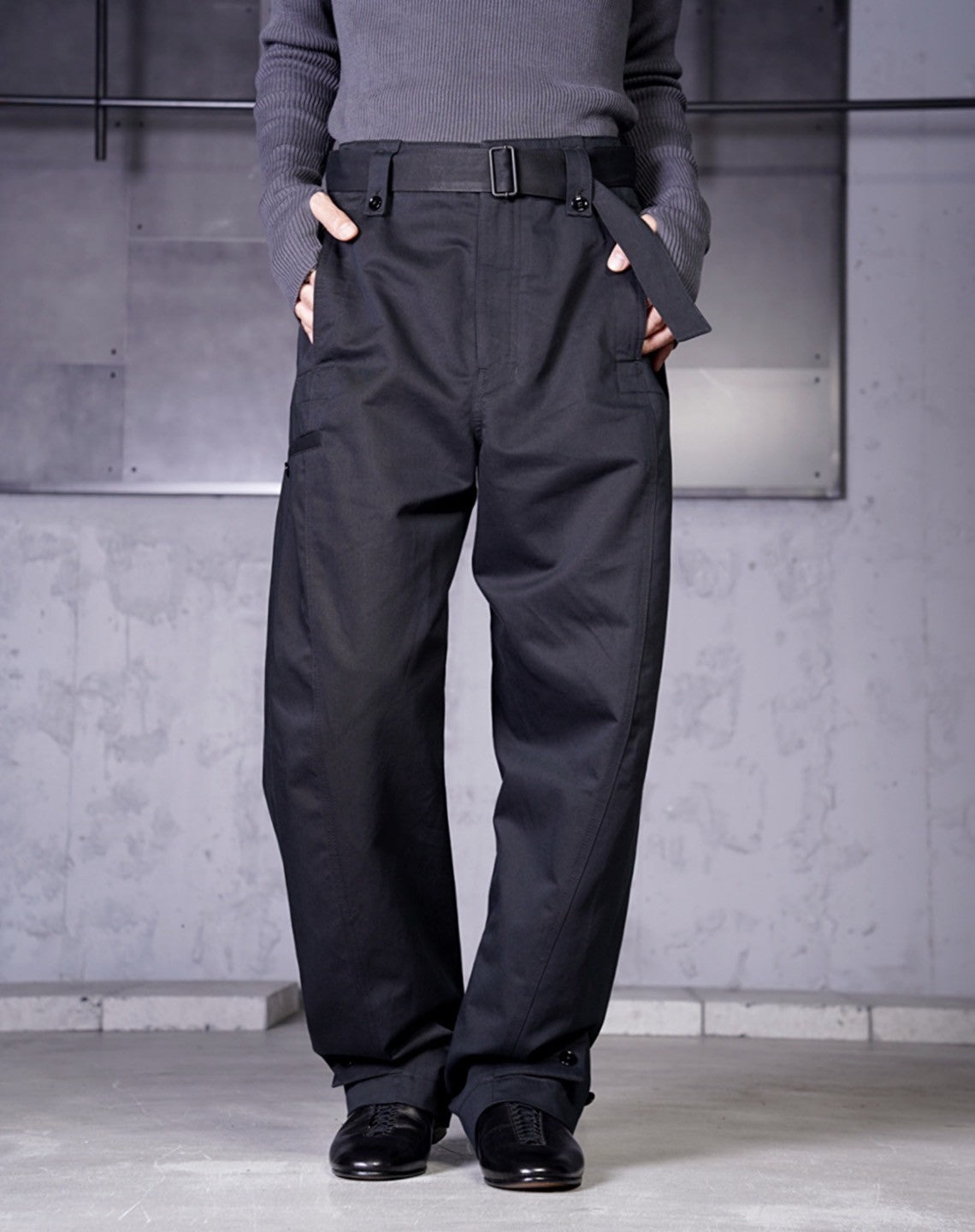 【LEMAIRE】, TWISTED PANTS WITH ADJUSTABLE CUFF